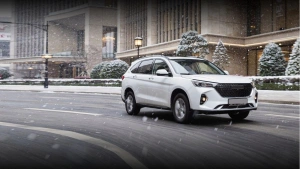 Как подготовить автомобиль к зиме: экспертное руководство для владельцев ДВС, гибридов и электромобилей